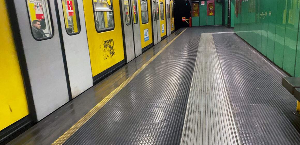 Linea-1-metro-napoli-Anm Freddo: stazione museo della metro aperta di notte