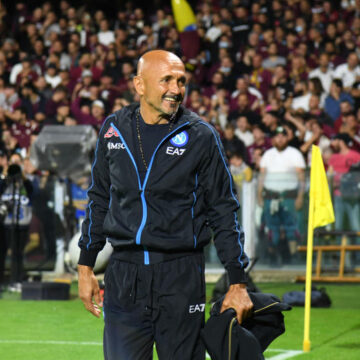 Calcio. Il Napoli batte il Leicester ed ai play off di Europa League