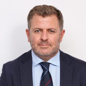 San Sebastiano al Vesuvio. Appello del sindaco Panico per la famiglia aggredita di notte in casa: “Tutti insieme cerchiamo di aiutare a far superare questo terribile momento ai nostri amici “