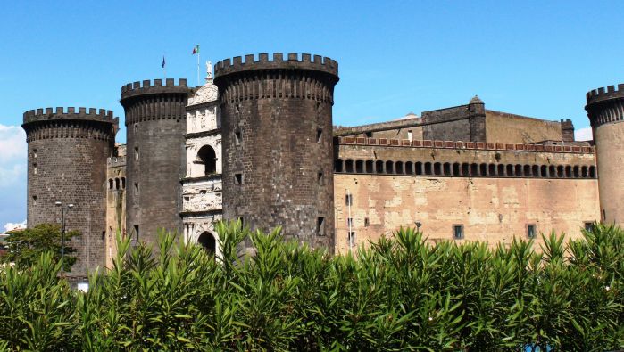 Maria_Sabatasso___Maschio_Angioino_25_01_2016 Napoli. Avviati i lavori per la messa in sicurezza del rivestimento murario di Castel Nuovo