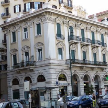 funicolare-mergellina Napoli. Trasporti, martedì 19 aprile alle 9.30 riapre la funicolare di Mergellina