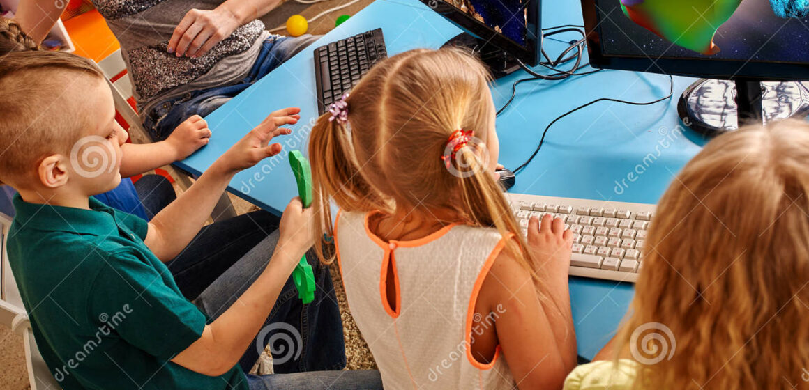 Studi delle università austrialiane e canadesi scoprono che lo schermo del pc e della tv sono nocivi per i ragazzi anche solo per due ore al giorno