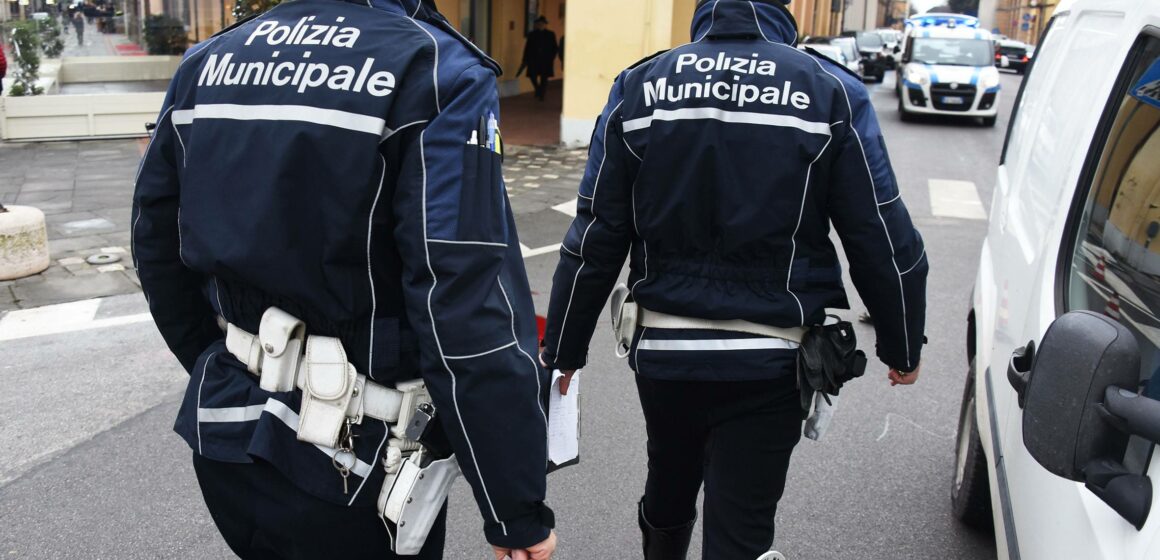 Napoli.  Polizia Locale: arrestato il responsabile aggressione ai danni della Polizia Municipale dello scorso 21 ottobre