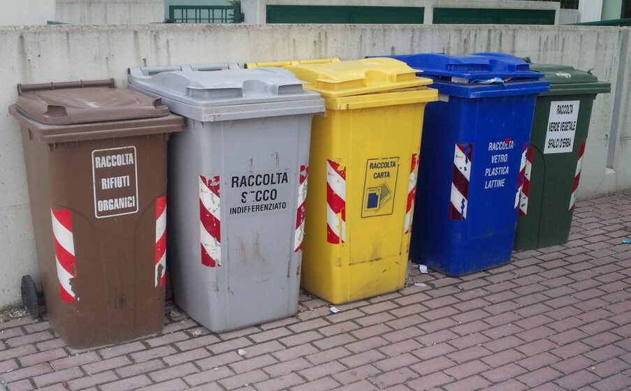 raccolta Napoli. Differenziata, raccolta porta a porta, approvato il progetto dalla Regione Campania nella VI Municipalità