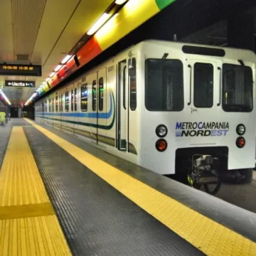 Metrò-Napoli-1 Napoli. Metro Linea 1, dal 2 al 5 giugno chiusa la seconda uscita Rione Alto