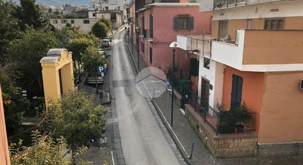 Cercola. Demolizione  e sgombero immobile abusivo, chiusa via Luca Giordano il 24 maggio