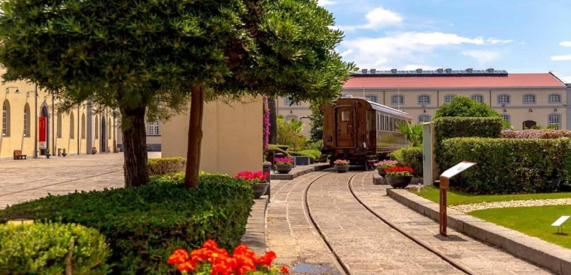  “Willy Wonka” al Museo di Pietrarsa. GUARDA IL VIDEO.  Uno spettacolo originale e pieno di fantasia tra i bellissimi vagoni dello storico Museo Nazionale Ferroviario