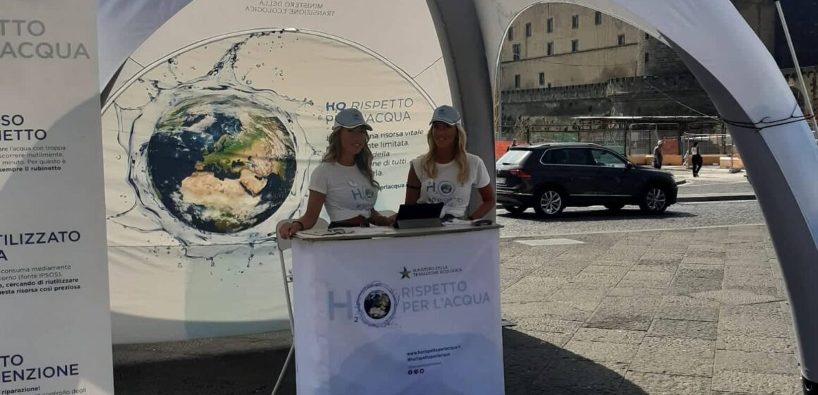 acqua napoli Anche a Napoli parte la campagna: “ Ho rispetto per l’ acqua”.