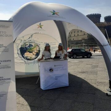 acqua napoli Anche a Napoli parte la campagna: “ Ho rispetto per l’ acqua”.