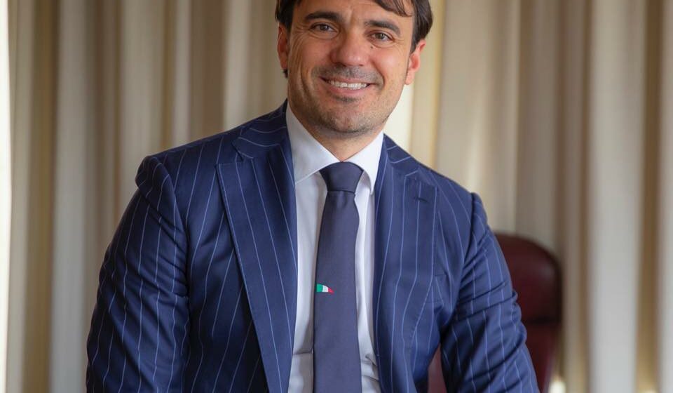 Somma Vesuviana. Pioggia di insulti su facebook per l’on. Gianfranco Di Sarno che  spiega la scelta di seguire il Ministro Di Maio