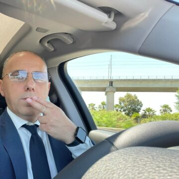 senatore sergio vaccaro Di Maio vs dirigenti M5S, il senatore Vaccaro: dirigenti inadeguati e corpi estranei al partito. Vi mando un bacio