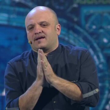 Peppe-Iodice Saant’Anastasia. Il Comune ha patrocinato gli eventi per l’estate : spiccano l’arrivo di Peppe Iodice il 9 luglio e del cantautore Andrea Sannino il 10 luglio