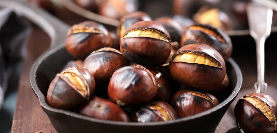 Continuano le domeniche all’ insegna delle sagre in Campania. A Roccamonfina continua con gran successo  ogni week end fino al 13 novembre 2022 la sagra della Castagna e dei Funghi Porcini