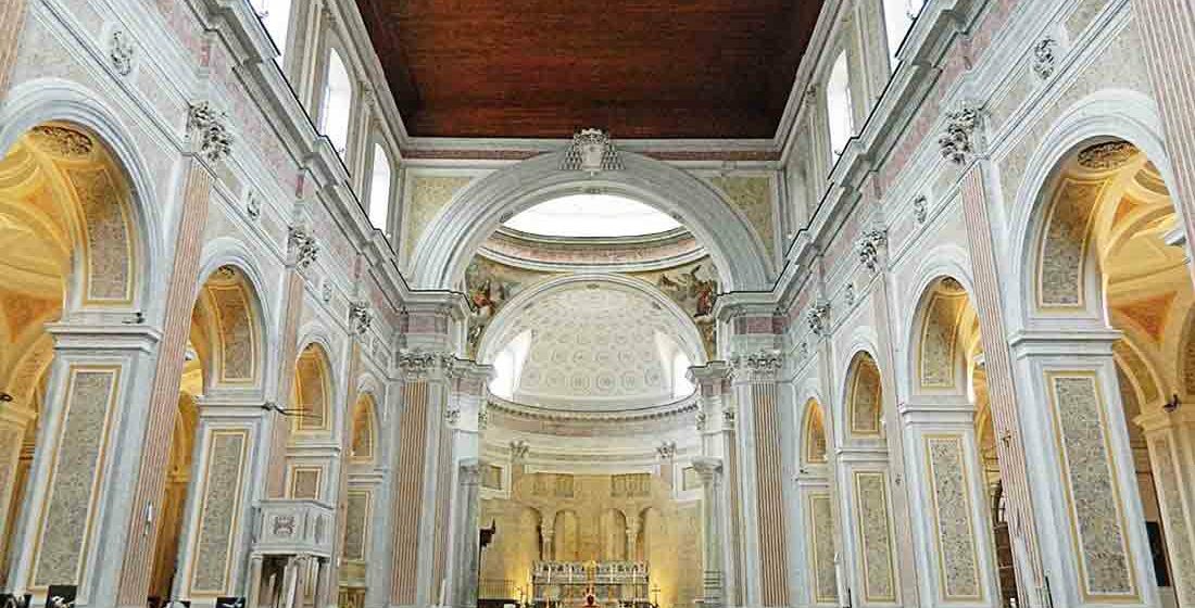 Basilica_San_Giovanni_Maggiore_Napoli- Napoli. Il mito nel mito: alla scoperta di un luogo di culto rimasto chiuso al pubblico per ben 42 anni, la Basilica di San Giovanni Maggiore