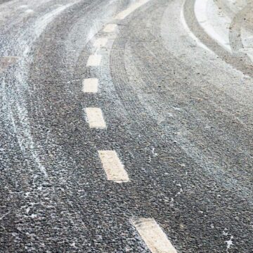 Strada S.P. Ercolano -Vesuvio ghiacciata: il 31 gennaio chiuso il Gran Cono del Vesuvio.