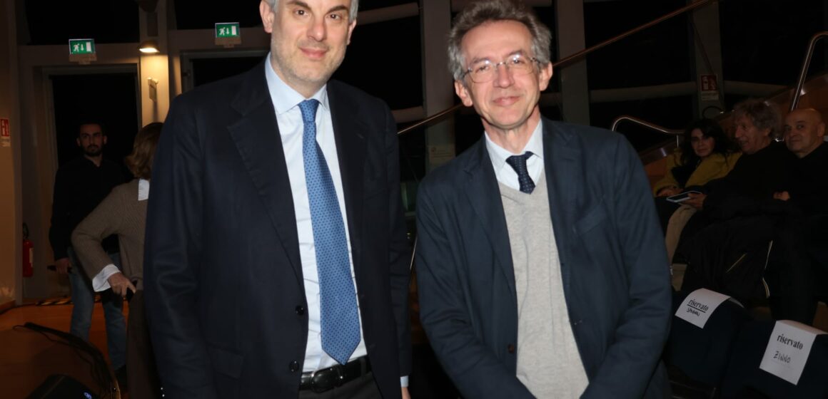 zinno e manfredi Napoli. Per i 70 anni di Massimo Troisi proiezione in anteprima a Bagnoli