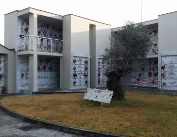 Cimitero consortile. Rischio buio per i defunti, il CDA non delibera le tariffe. La politica cercolese ci mette lo zampino