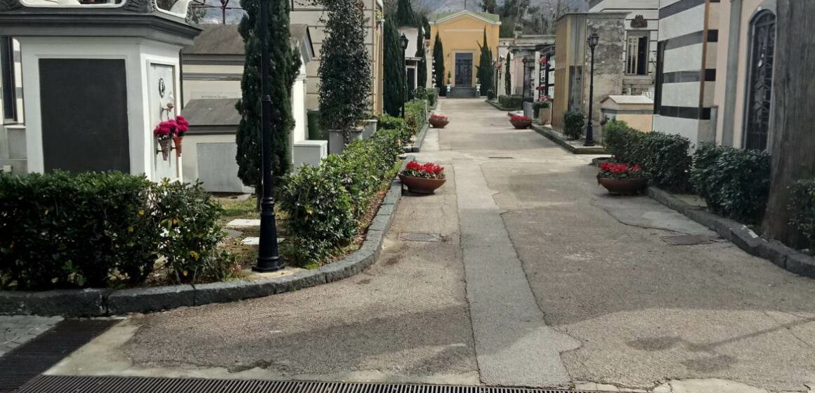 Consorzio cimiteriale moroso. Enel diminuisce l’erogazione dell’energia elettrica. Disagi per la cella frigorifera e agli uffici