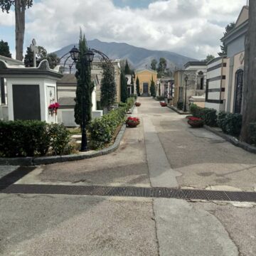 Black-out al cimitero consortile, falso allarme per l’interruzione dell’erogazione dell’energia elettrica alle tombe. Cittadini inviperiti