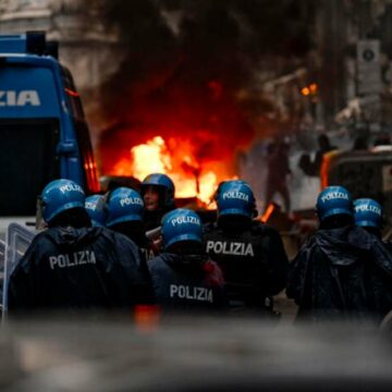 Scontri Napoli. Scalzo (Cosap): “Forse un errore il divieto di vendita dei biglietti ai tedeschi”