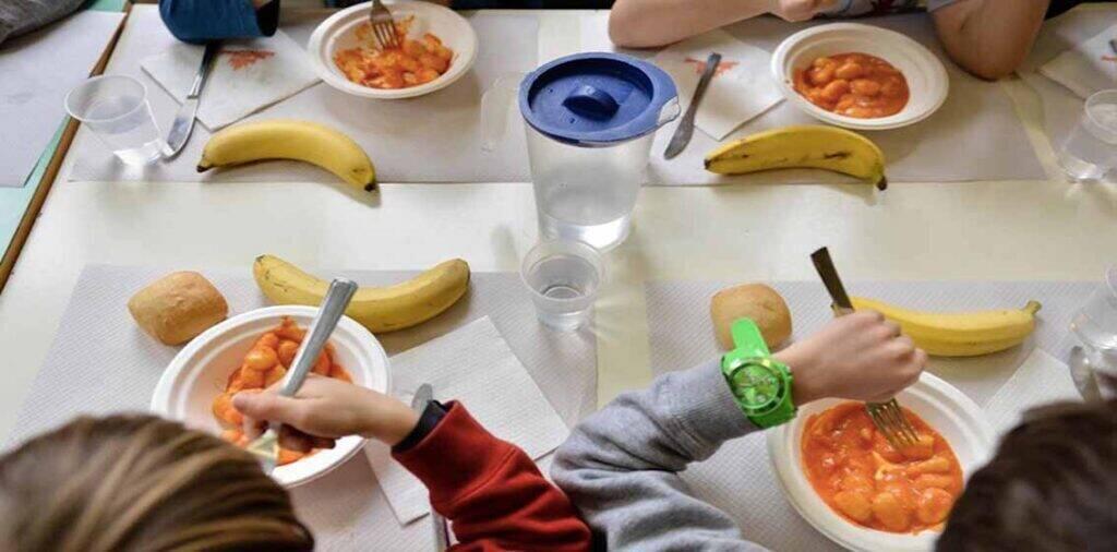 refezione-scolastica_reference Napoli. Avviato il servizio di refezione nella maggior parte degli Asili Nido e delle Scuole dell’Infanzia del Comune