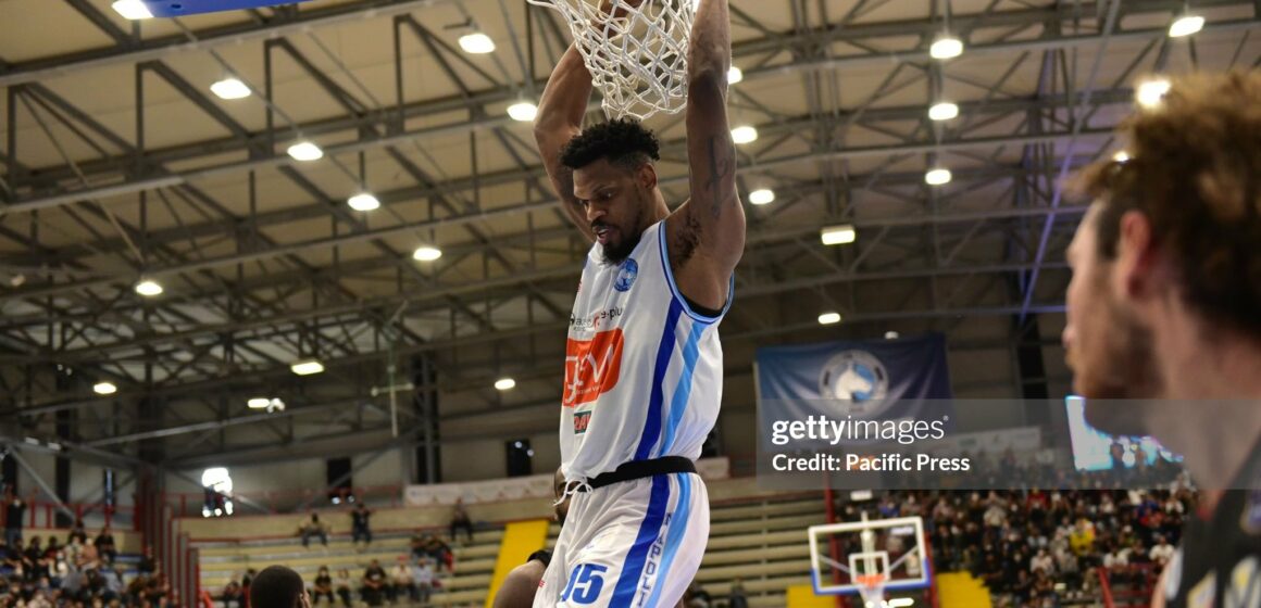 Ge.Vi. Napoli – Virtus Bologna, gli azzurri indosseranno canotta argentina per il compleanno di Maradona. Lunedì al PalaBarbuto trasmessa da Dazn ed Eurosport 2