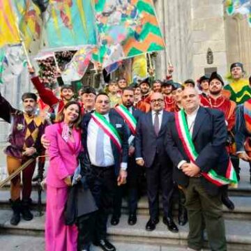 columbus Alle celebrazioni del Columbus Day, una delegazione a con il Comune di Napoli