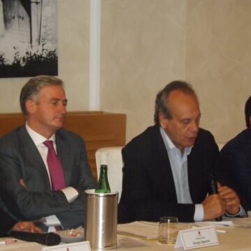 giorgio-esposito-nitto-palma-e-di-caterina-pdl Cercola. Attacco al consiglio comunale, Giorgio Esposito da abatino di Caravita a Mullah Omar?