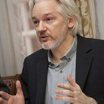 assange napoli Napoli. Cittadinanza onoraria ad Assange: venerdì in Sala dei Baroni la cerimoniaNapoli.
