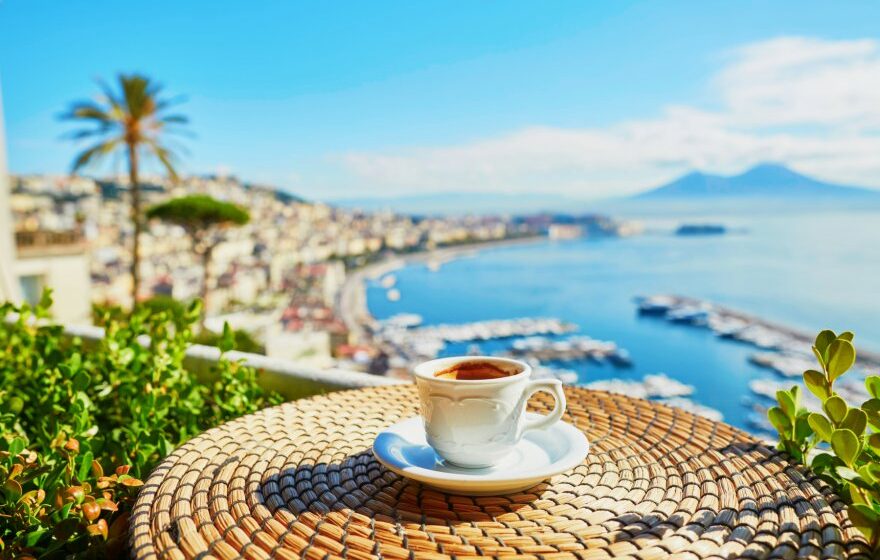 caffe napoli Napoli. Comune, arrivano la giornata del caffè il 10 dicembre e quella del baccalà il 1° dicembre . Lo ha deciso la Giunta Manfredi