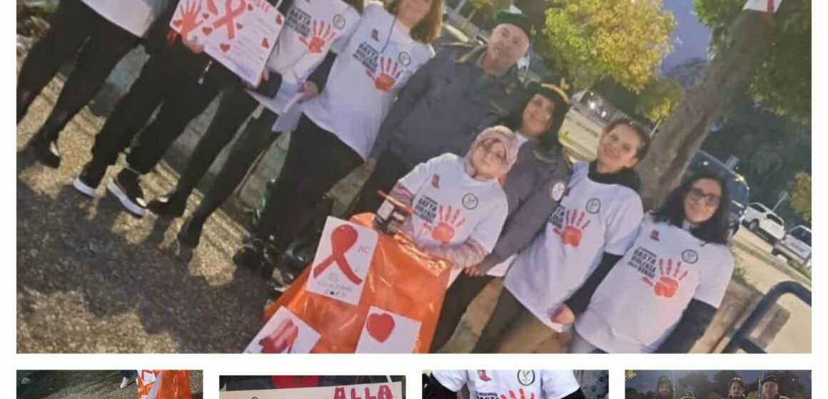 Napoli. Ponticelli, in villa comunale donne e bambini con Anna Rita Carbone (M.E.Z.) per  il flash mob per la Lotta contro la “Violenza sulle Donne”