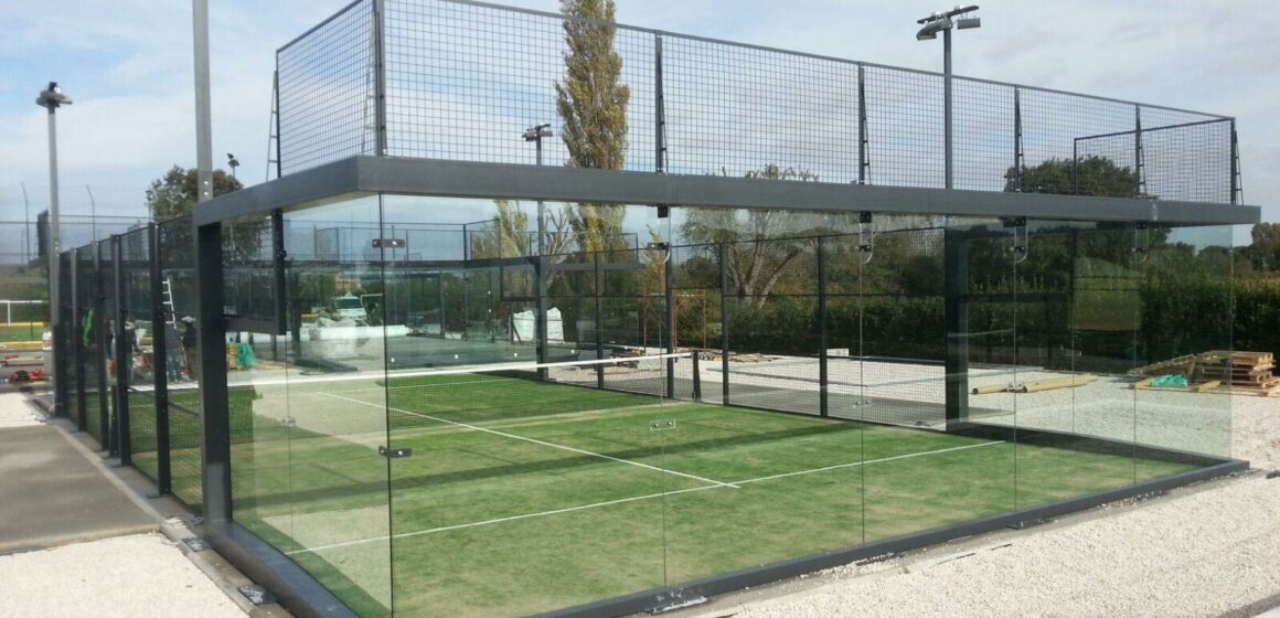 padel Cercola. Campi da padel nel perimetro del cimitero consortile. L’ultima trovata, presumibilmente irregolare, dell’Ufficio Tecnico del Comune