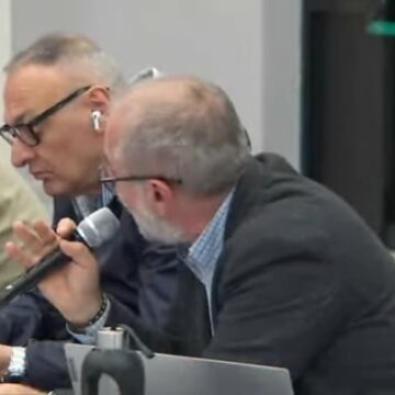 Cercola. Municipio, Visone (M5S) ‘scopre’ di domenica  agli uffici assessore Ilardo e dipendenti. “Non erano autorizzati”,  dichiara il segretario generale Valentina Santini