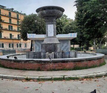 leoni maschio angiogino Napoli. I leoni della Fontana degli Incanti escono dalla segrete del Maschio Angioino. Recuperati ed oggi avviati al restauro