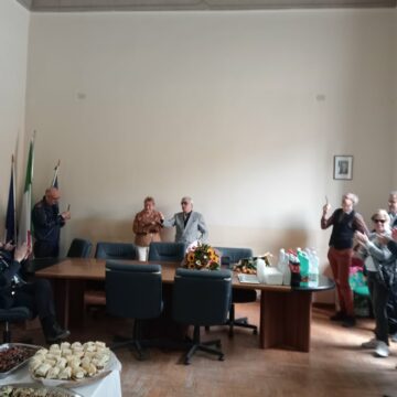 silimbri e madonna Cercola. Municipio, la dipendente comunale Annamaria Silimbri va in pensione. Storico responsabile dell’ufficio elettorale, autentica risorsa del comune