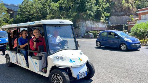 gaioletta Napoli. “GaiolEtta” riparte il servizio navetta per il Parco Sommerso di Gaiola