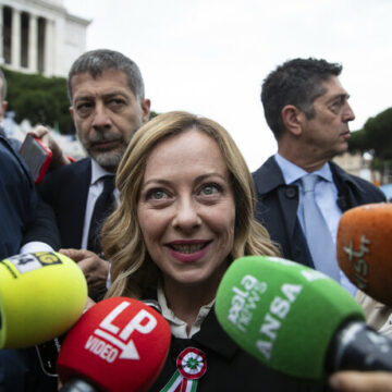 meloni ansa.it Giorgia Meloni sui migranti, da monitoraggio flussi dati allarmanti. Sproporzione richieste in Campania. Esposto a Procura Antimafia