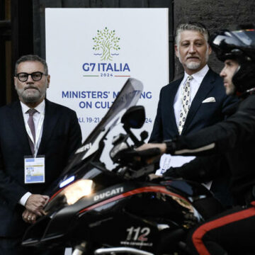 G7 Cultura, Giuli al Mann accoglie le delegazioni ministeriali G7 a Napoli, evento blindato per il debutto del Ministro alla Cultura Alessandro Giuli