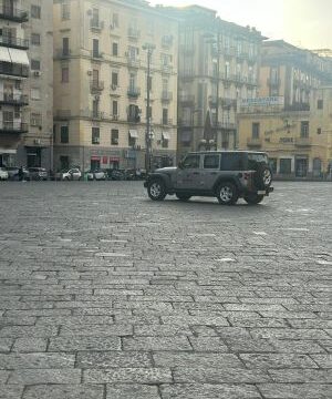 piazza mercato esercito h 24 napoli Napoli. Sicurezza, pattuglia dell’Esercito H24 in piazza Mercato. Dispositivo promosso dal Prefetto Nicola Di Bari