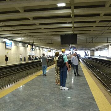 Napoli_staz_Garibaldi Approvato il “Protocollo di Intesa per il decoro esterno della Stazione ferroviaria Napoli Centrale”