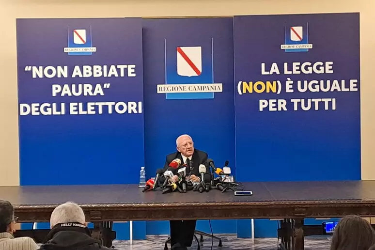 de luca vincenzo Terzo mandato Regione Campania. De Luca non si dimette: “vado avanti, mia posizione non cambia”