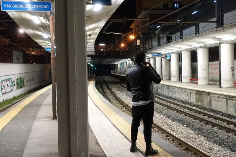 vesuviana Circumvesuviana. I lavoratori Eav ‘incrociano’ le braccia, sciopero dopo assalto al treno. Disagi sul servizio