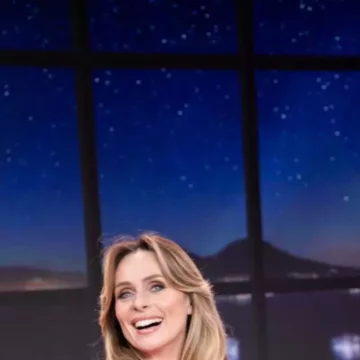 Al via da domani ‘Serenight’ con Serena Autieri su Rai1. Cinque appuntamenti realizzati nel Centro Produzione di Napoli