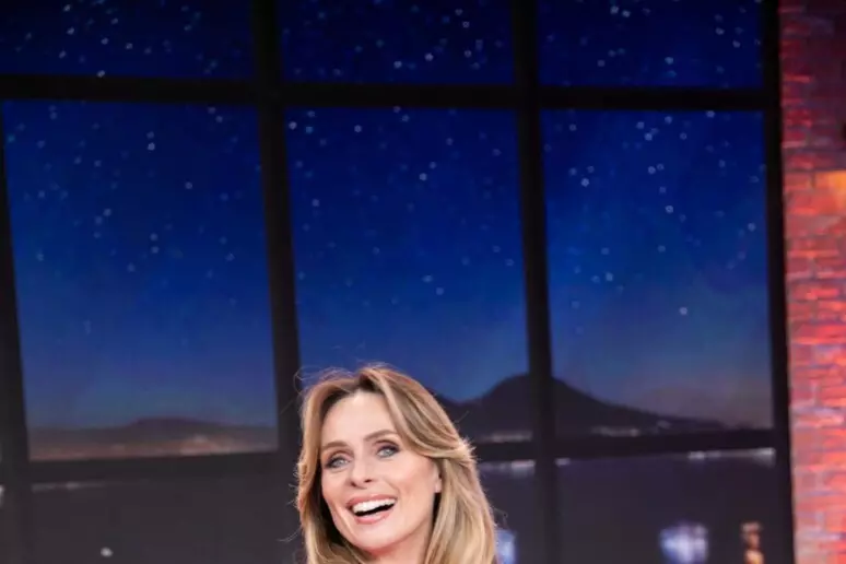 serena autieri Al via da domani ‘Serenight’ con Serena Autieri su Rai1. Cinque appuntamenti realizzati nel Centro Produzione di Napoli