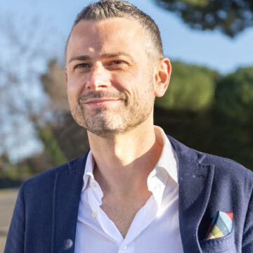 Istituto Nazionale di Fisica Nucleare di Napoli ‘usato’ come ‘bancomat elettorale’ dal sindaco di Cercola Biagio Rossi? Affidamenti sospetti alle imprese che hanno curato la sua campagna elettorale, tra gli aggiudicatari il consigliere comunale Fabio Miracolo