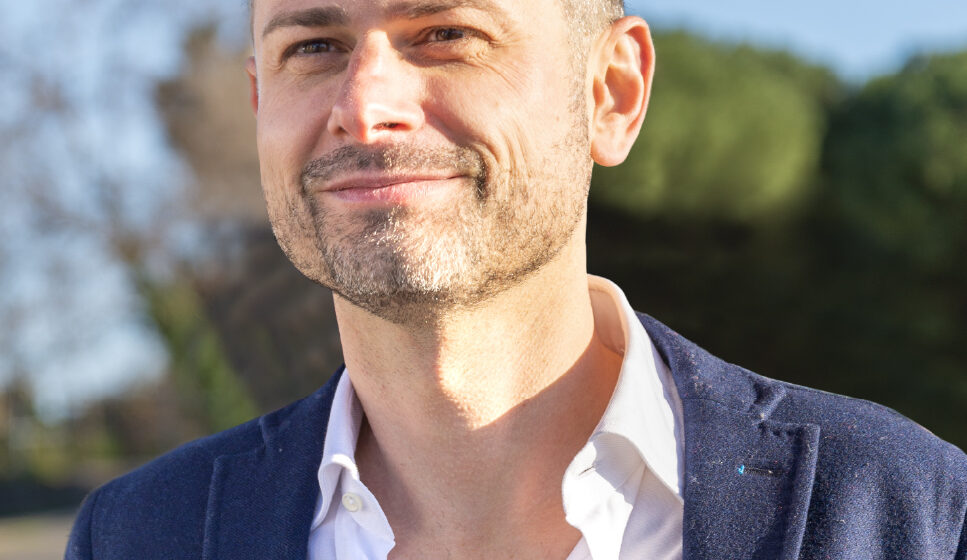 Istituto Nazionale di Fisica Nucleare di Napoli ‘usato’ come ‘bancomat elettorale’ dal sindaco di Cercola Biagio Rossi? Affidamenti sospetti alle imprese che hanno curato la sua campagna elettorale, tra gli aggiudicatari il consigliere comunale Fabio Miracolo