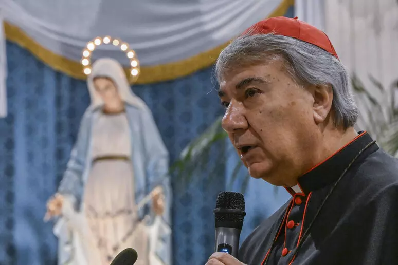 DON MIMMO BATTAGLIA Napoli. Cardinale Don Mimmo Battaglia: “mentre prego sento affanno Papa Francesco. Suo respiro a fatica è icona potente sua malattia-preghiera”