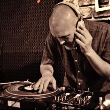 Pozzuoli. Da domani al via la primavera del Key Village: mare, musica e cultura