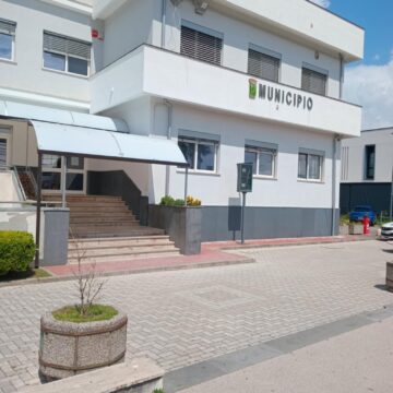 Volla. Centri ricreativi, la  Teqball Napoli avrebbe stipulato il contratto di uso del Centro Sportivo di Cercola il giorno prima della pubblicazione del bando. E non sarebbe stata autorizzata a presentare tale sede di svolgimento