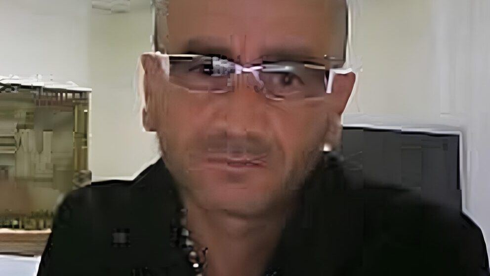 Cade da una scala, muore il 54enne Giuseppe Scarpato, conosciuto come ‘Pepp o’ Bell’. Tristezza nei comuni sotto al Vesuvio